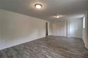 8774 Channing Dr, Jonesboro, GA 30238 - Photo 10