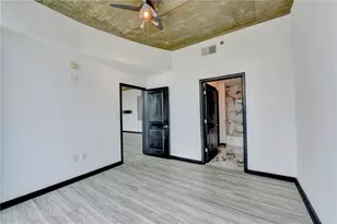 3324 Peachtree Rd NE, Atlanta, GA 30326 - Photo 16