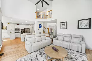 5411 Glencastle Way, Suwanee, GA 30024 - Photo 8