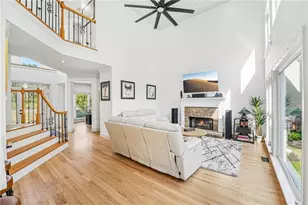5411 Glencastle Way, Suwanee, GA 30024 - Photo 6