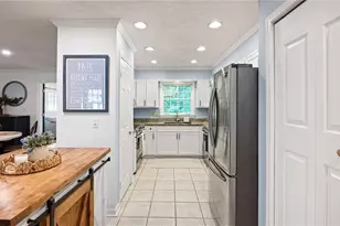 702 Highview Dr SE, Smyrna, GA 30082 - Photo 14