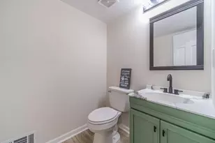 380 Cardigan Cir SW, Lilburn, GA 30047 - Photo 32