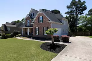 710 Golf Crest Dr, Acworth, GA 30101 - Photo 2