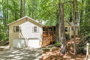 595 Morgan Springs Ct, Canton, GA 30115 - Photo 2