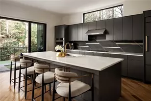 345 Pinecrest Rd NE, Atlanta, GA 30342 - Photo 24