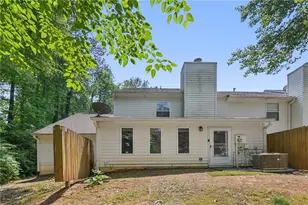 6694 Villa Ct, Lithonia, GA 30038 - Photo 18