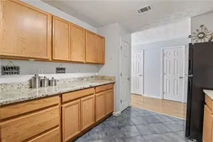 6694 Villa Ct, Lithonia, GA 30038 - Photo 10