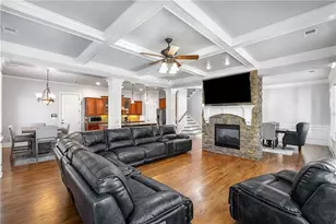 679 Crystal Cove Ct, Loganville, GA 30052 - Photo 20