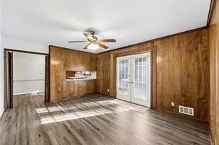 1291 W Sandtown Rd, Marietta, GA 30064 - Photo 6