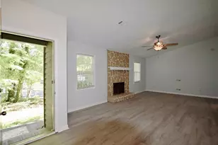 2654 Crystal Ct, Lawrenceville, GA 30044 - Photo 4