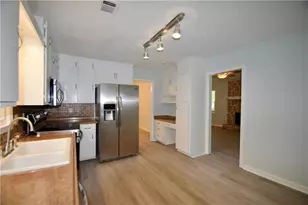 2654 Crystal Ct, Lawrenceville, GA 30044 - Photo 10