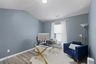 332 Oaktown Ct, Lawrenceville, GA 30044 - Photo 6