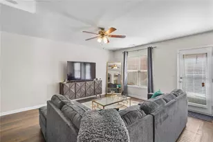 332 Oaktown Ct, Lawrenceville, GA 30044 - Photo 10