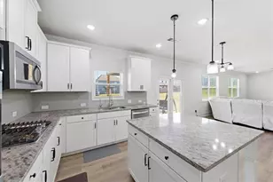 880 Garnet Dr, Acworth, GA 30101 - Photo 10