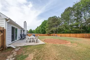 468 Highpoint Crossing, Powder Springs, GA 30127 - Photo 4
