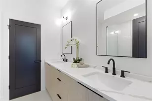 1198 Penny Ln, Atlanta, GA 30324 - Photo 26