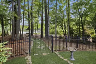 972 Moores Walk Ln, Suwanee, GA 30024 - Photo 4