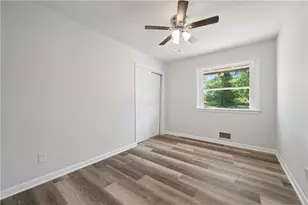 100 Pine Cir, Jonesboro, GA 30236 - Photo 26