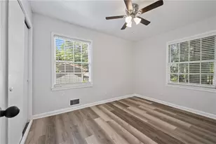 100 Pine Cir, Jonesboro, GA 30236 - Photo 28