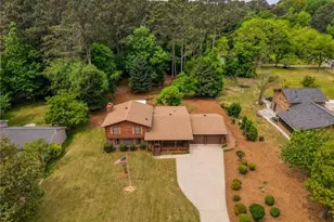 1111 Holly Hills Dr SW, Lilburn, GA 30047 - Photo 32