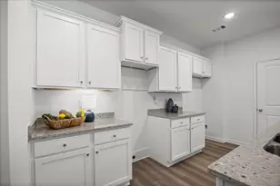 1905 Victoria Way, Conyers, GA 30013 - Photo 10