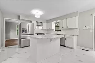 4528 Lashley Ct NE, Marietta, GA 30068 - Photo 10