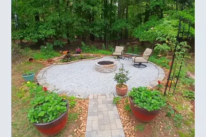 215 Hampton Woods Drive, Fayetteville, GA 30215 - Photo 10