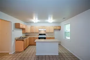 1942 Ashwood Grove Dr, Snellville, GA 30078 - Photo 4
