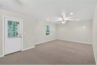 1942 Ashwood Grove Drive, Snellville, GA 30078 - Photo 16