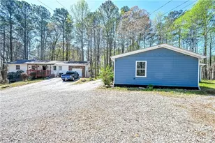 5955 Kemp Dr, Acworth, GA 30102 - Photo 2