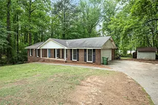 3025 Robertswood Dr, Powder Springs, GA 30127 - Photo 2