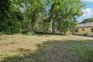 1680 Brewer Blvd SW, Atlanta, GA 30310 - Photo 36