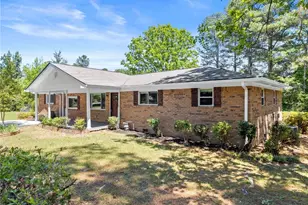 2178 Rockdale Cir, Snellville, GA 30078 - Photo 8