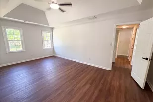 1033 Chestnut Hill Cir SW, Marietta, GA 30064 - Photo 4