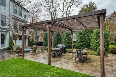 4437 Buckley Way NE, Atlanta, GA 30342 - Photo 36