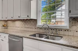 2111 Candlewood Ct NE, Marietta, GA 30066 - Photo 10