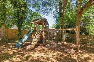 2111 Candlewood Ct NE, Marietta, GA 30066 - Photo 34
