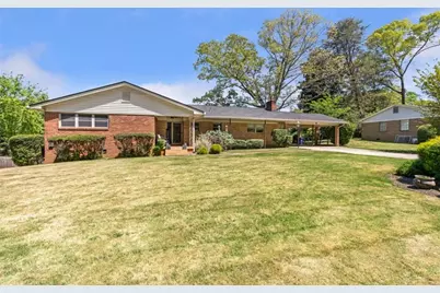 2037 Pine Tree Trail, Gainesville, GA 30501 - Photo 2