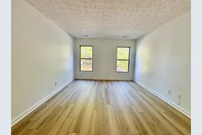 1911 Barrow Way, Duluth, GA 30096 - Photo 8