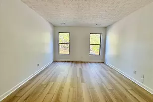 1911 Barrow Way, Duluth, GA 30096 - Photo 8