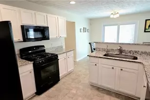 1371 Blazing Star Rd, Lawrenceville, GA 30045 - Photo 6