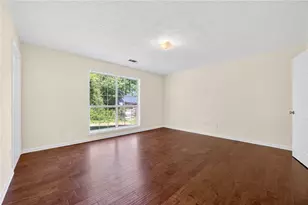 2915 Camelot Woods Dr, Lawrenceville, GA 30044 - Photo 12