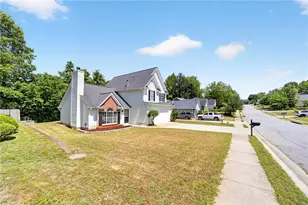 2915 Camelot Woods Dr, Lawrenceville, GA 30044 - Photo 32