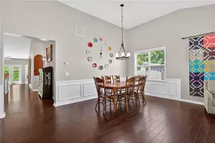 512 Little Shoals Pl, Canton, GA 30115 - Photo 4