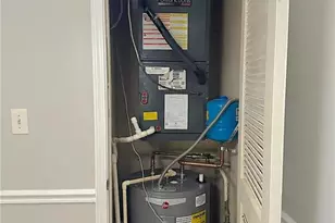 245 Amal Dr SW, Atlanta, GA 30315 - Photo 20