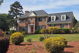 100 Acorn Ridge, Fayetteville, GA 30214 - Photo 2