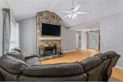 6366 Louisiana Way, Lula, GA 30554 - Photo 4