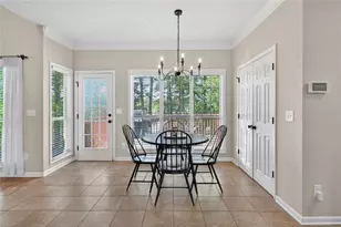 1530 Misty Valley Dr, Lawrenceville, GA 30045 - Photo 14