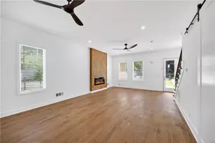985 McDaniel St SW, Atlanta, GA 30310 - Photo 10