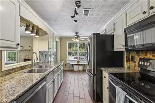 1568 Wynfield Dr, Auburn, GA 30011 - Photo 6